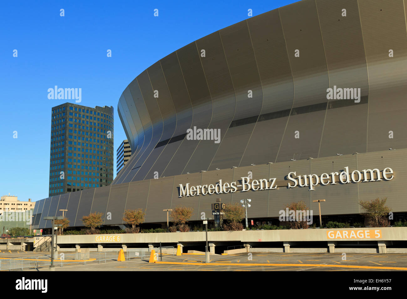 Superdome, Central Business District, New Orleans, Louisiana, USA Stock Photo