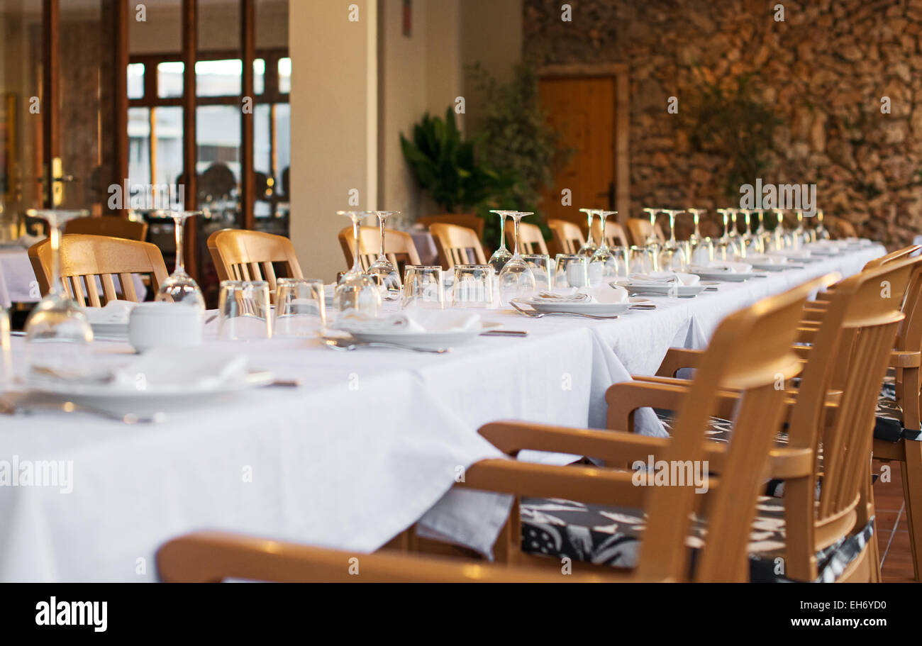 Tableware and furniture hi-res stock photography and images - Alamy