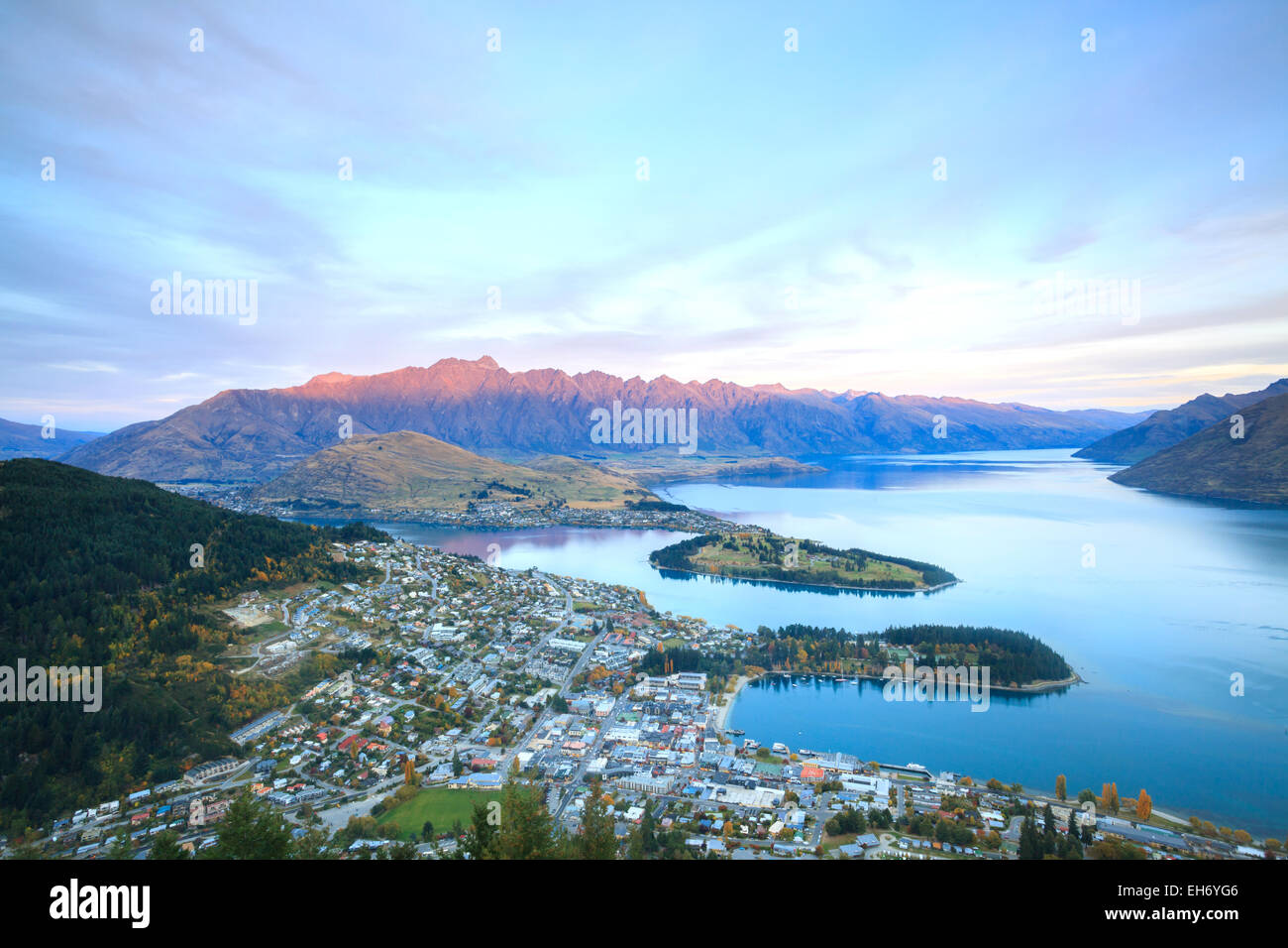 Aerial Cityscape View of Queenstown New Zealand Sunset Stock Photo - Alamy