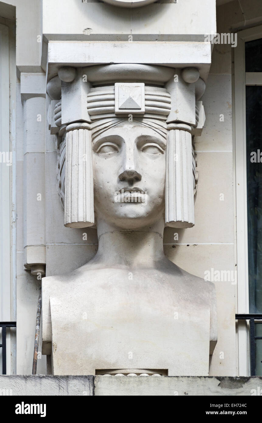 A striking Art Deco sculpture of a woman decorates the façade of a building  on the Rue de Bretagne, Paris Stock Photo - Alamy