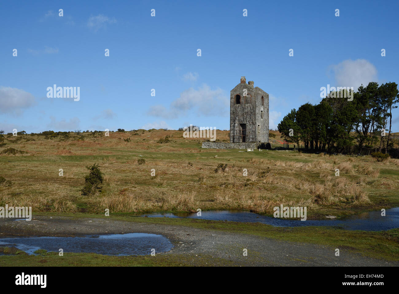 Engine housing hires stock photography and images Alamy