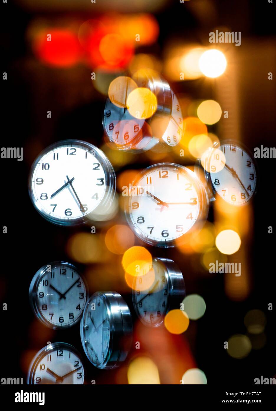 Ангельские числа на часах. Значение времени на часах. Одинаковые цифрына цасах. Числа на часах совпадают. Часы цифры повторяются.