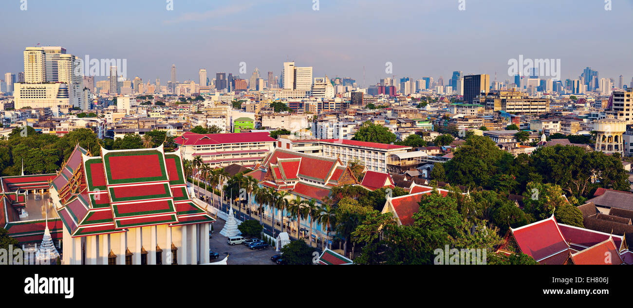 Bangkok skyline with buddist temples in the foreground Stock Photo