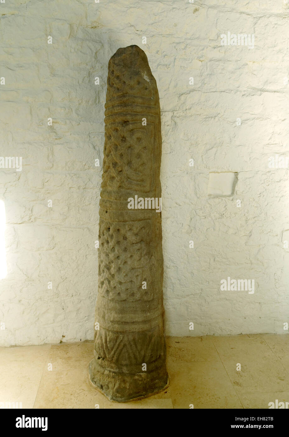 Cylindrical pillar hi-res stock photography and images - Alamy