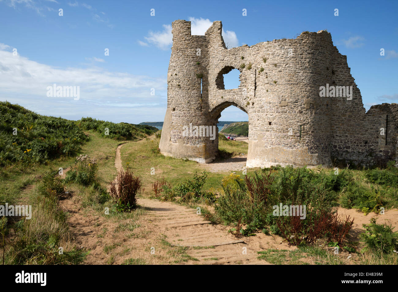 Pennard Castle and Three Cliffs Bay, Gower Peninsula, Swansea, West Glamorgan, Wales, United Kingdom, Europe Stock Photo