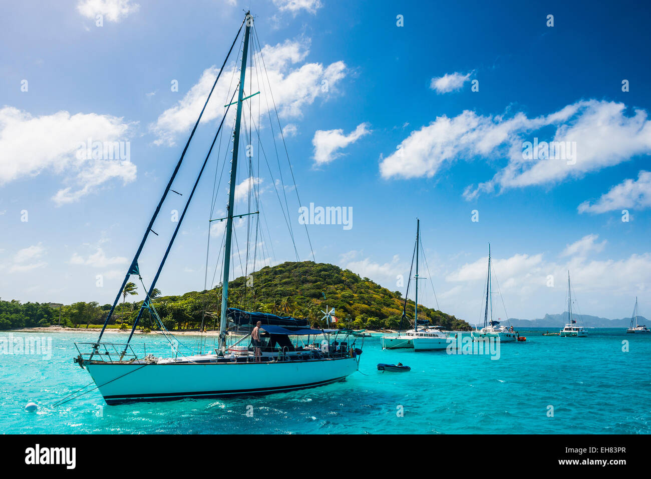 Sailing boats anchoring in the Tobago Cays, The Grenadines, Windward Islands, West Indies, Caribbean Stock Photo