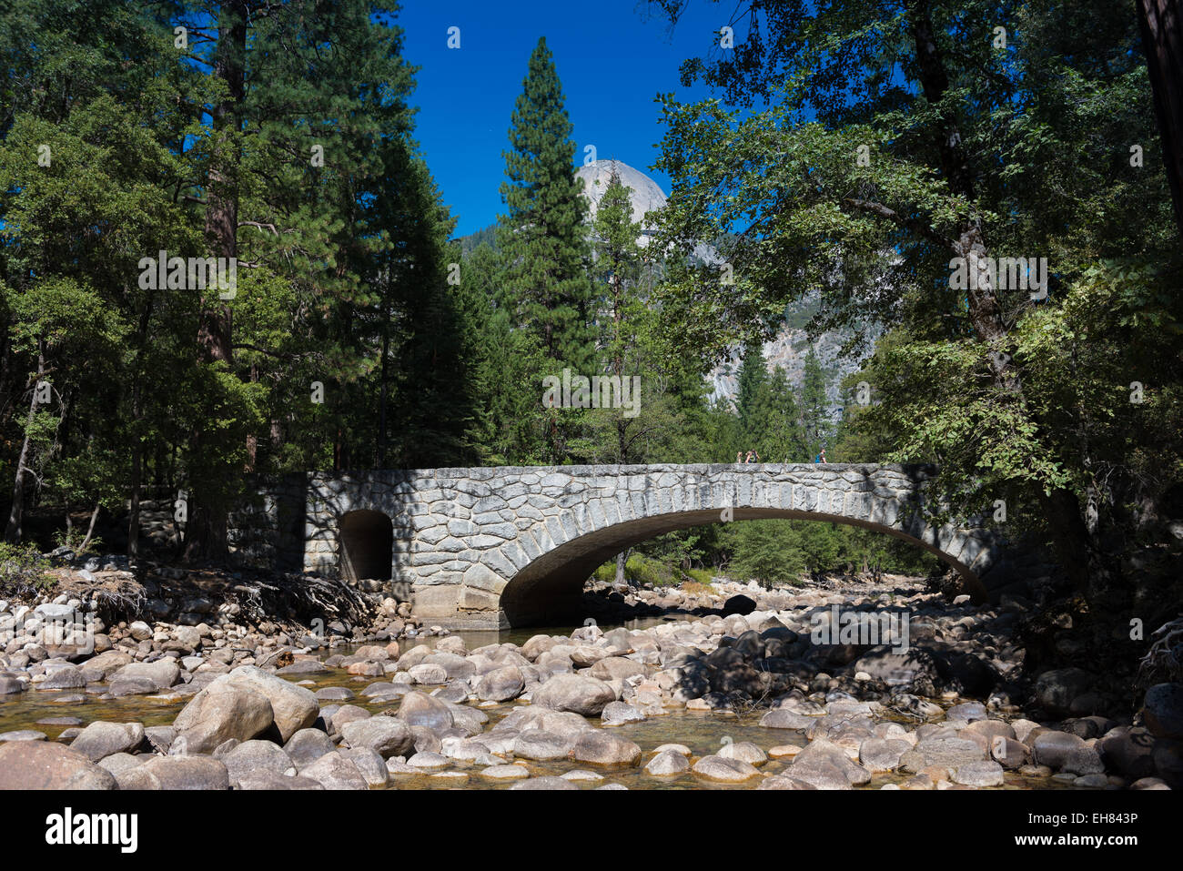 Creek bridge yosemite national park hires stock photography and images
