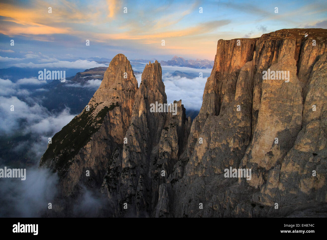 The Sciliar, unique for its distincitive pinnacles, the Santner and Euringer peaks, South Tyrol, Italy, Europe Stock Photo