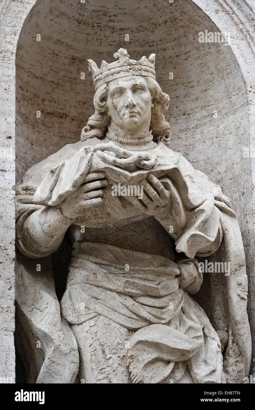 Statue of a roman statue, Rome, Italy Stock Photo Alamy