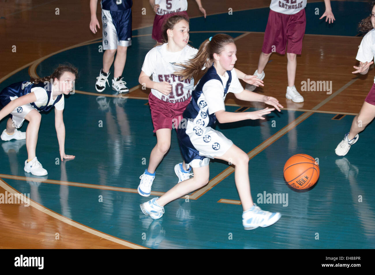 American middle school girls playing basketball Stock Photo Alamy