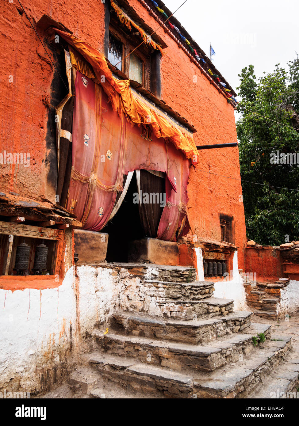 Ghar Gompa, an isolated monastery above Tsarang in Upper Mustang, Nepal Stock Photo