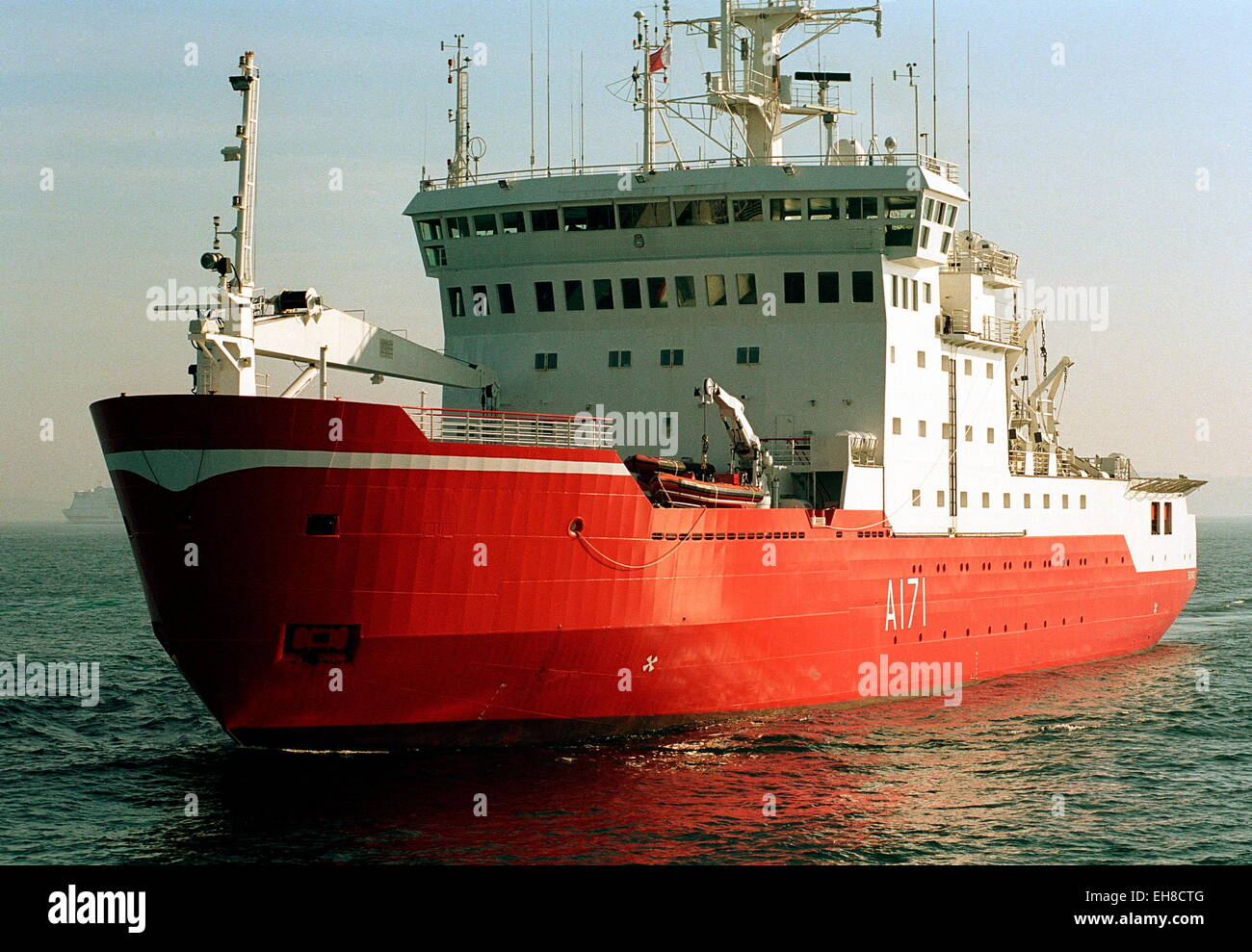ajaxnetphoto-sep-2003-hms-endurance-ice-patrol-ship-on-exercise-in