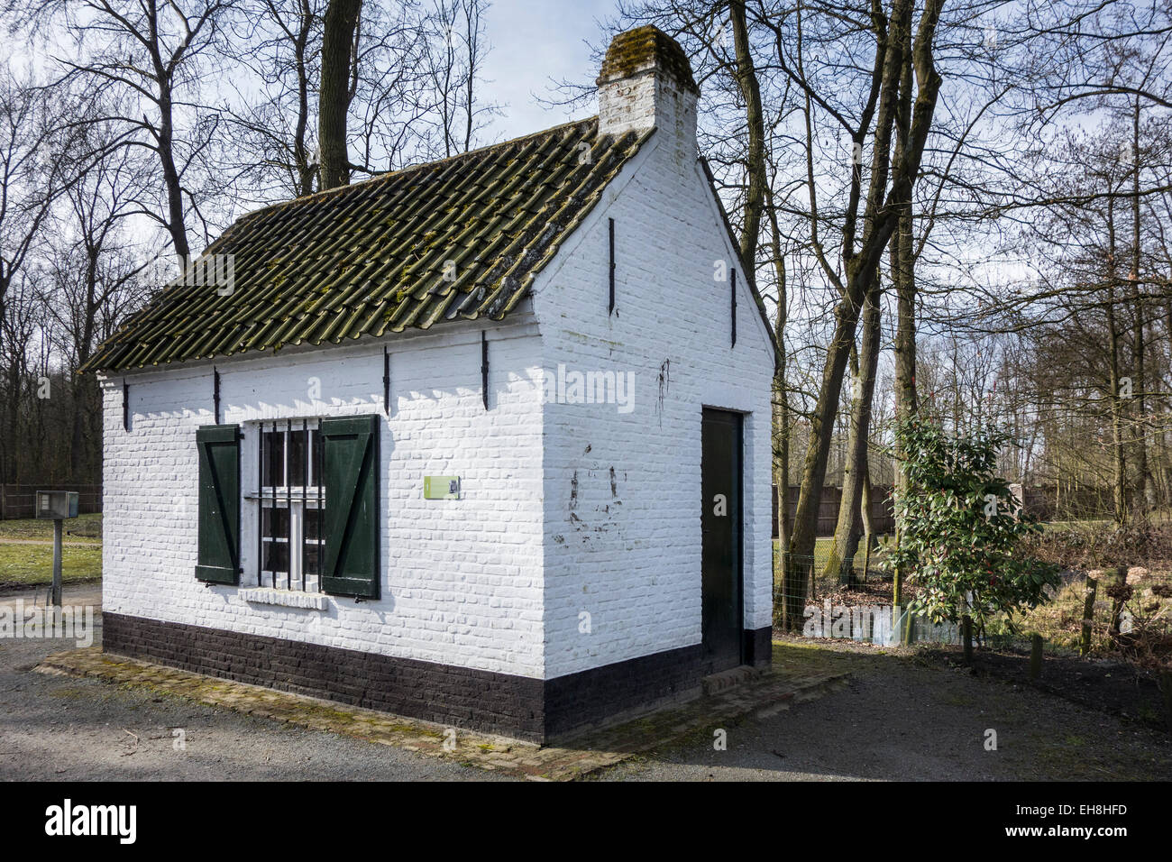 Decoyman's cottage at the duck decoy used for catching wild ducks at Overmere Donk, Berlare, Belgium Stock Photo