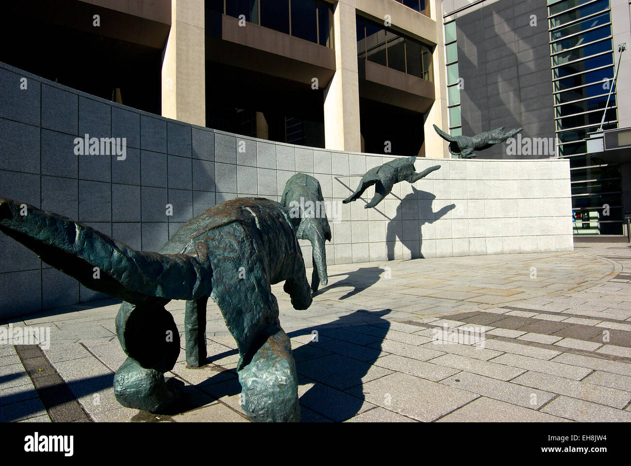 Cast bronze art sculpture work Quatuor d’airain by artist Lucienne