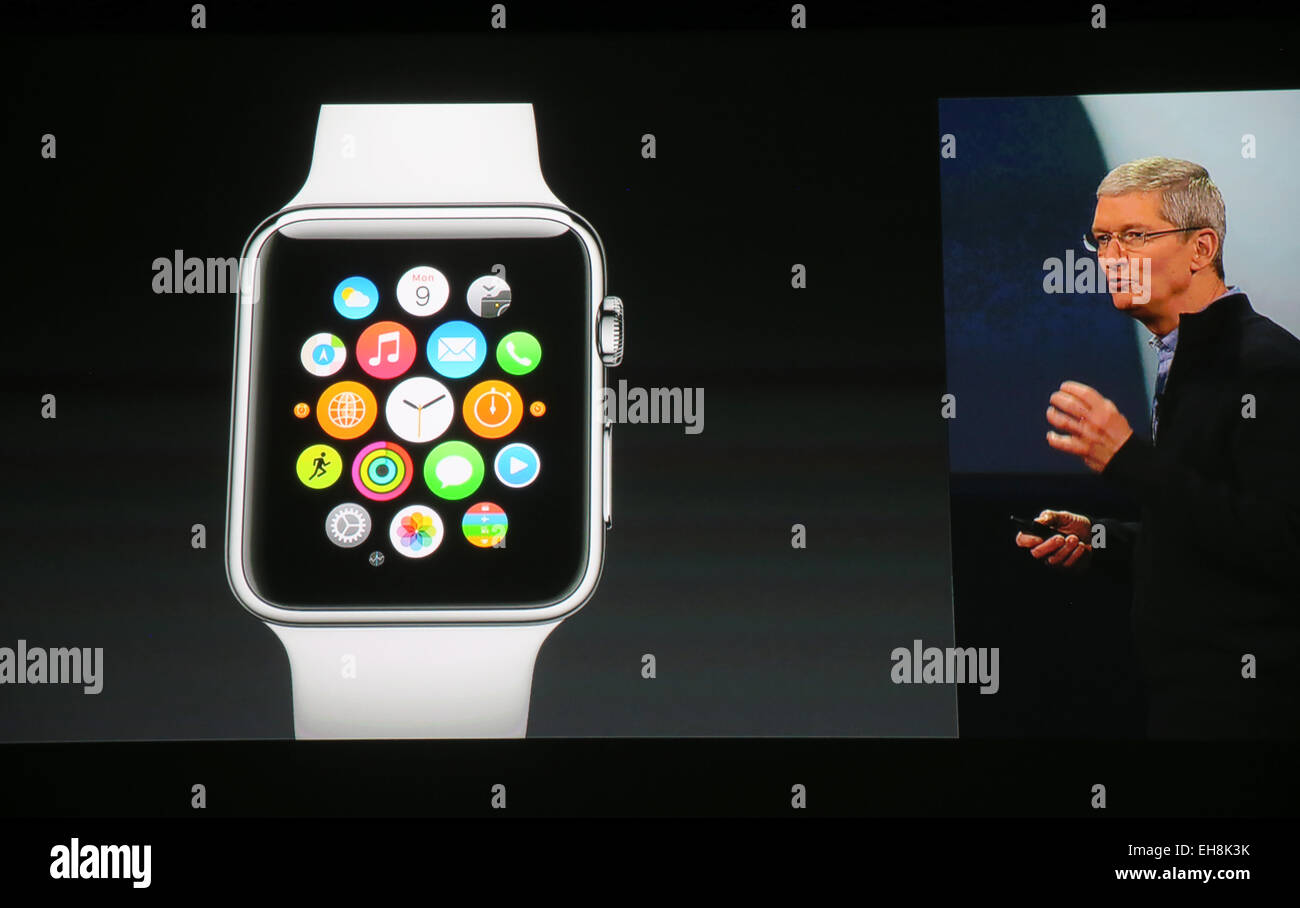The presentation of the new Apple Watch by the company's CEO Tim Cook in  San Francisco is broadcast on a screen in the Apple Store in Berlin,  Germany, 09 March 2015. PHOTO: