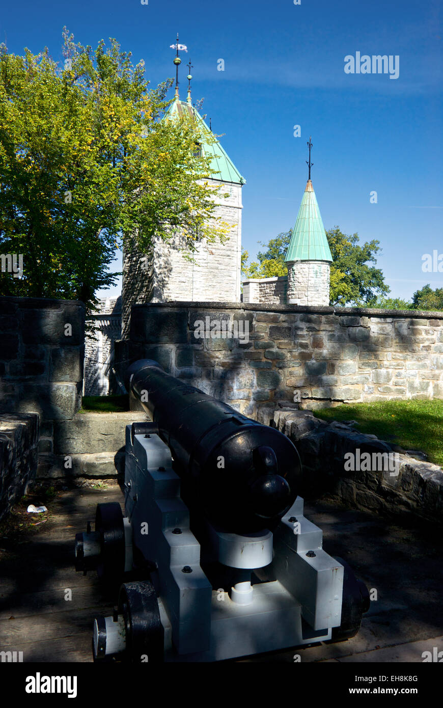 Cannon & stone watch towers on Saint-Louis gateway into old walled Quebec City Stock Photo