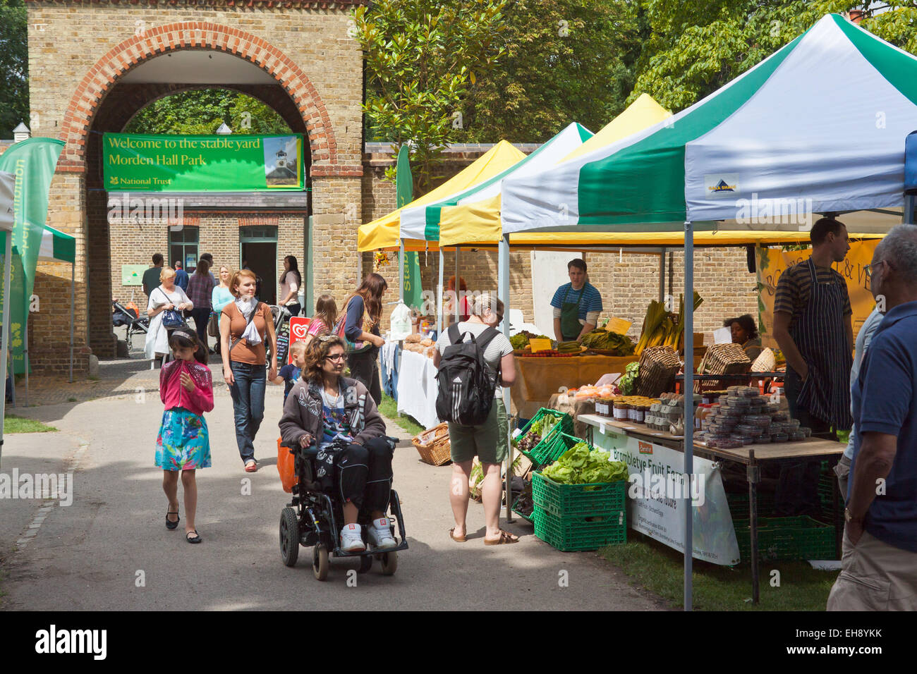 Morden Farmers market Stock Photo Alamy
