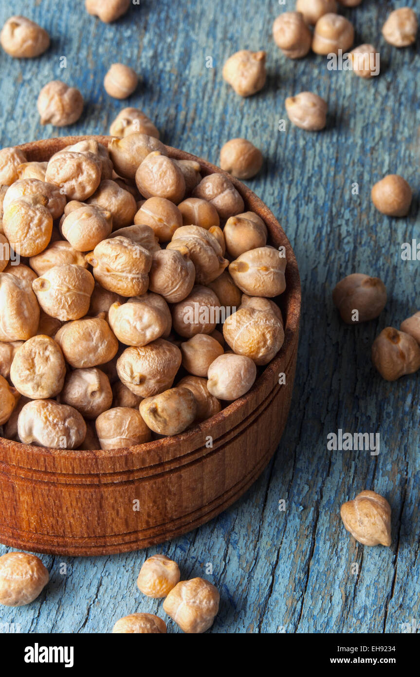Raw Organic Garbanzo Beans Stock Photo Alamy