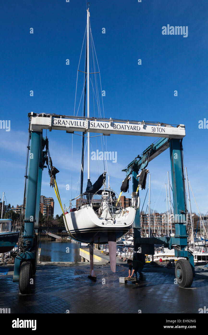 Boat Lift Crane High Resolution Stock Photography and Images Alamy