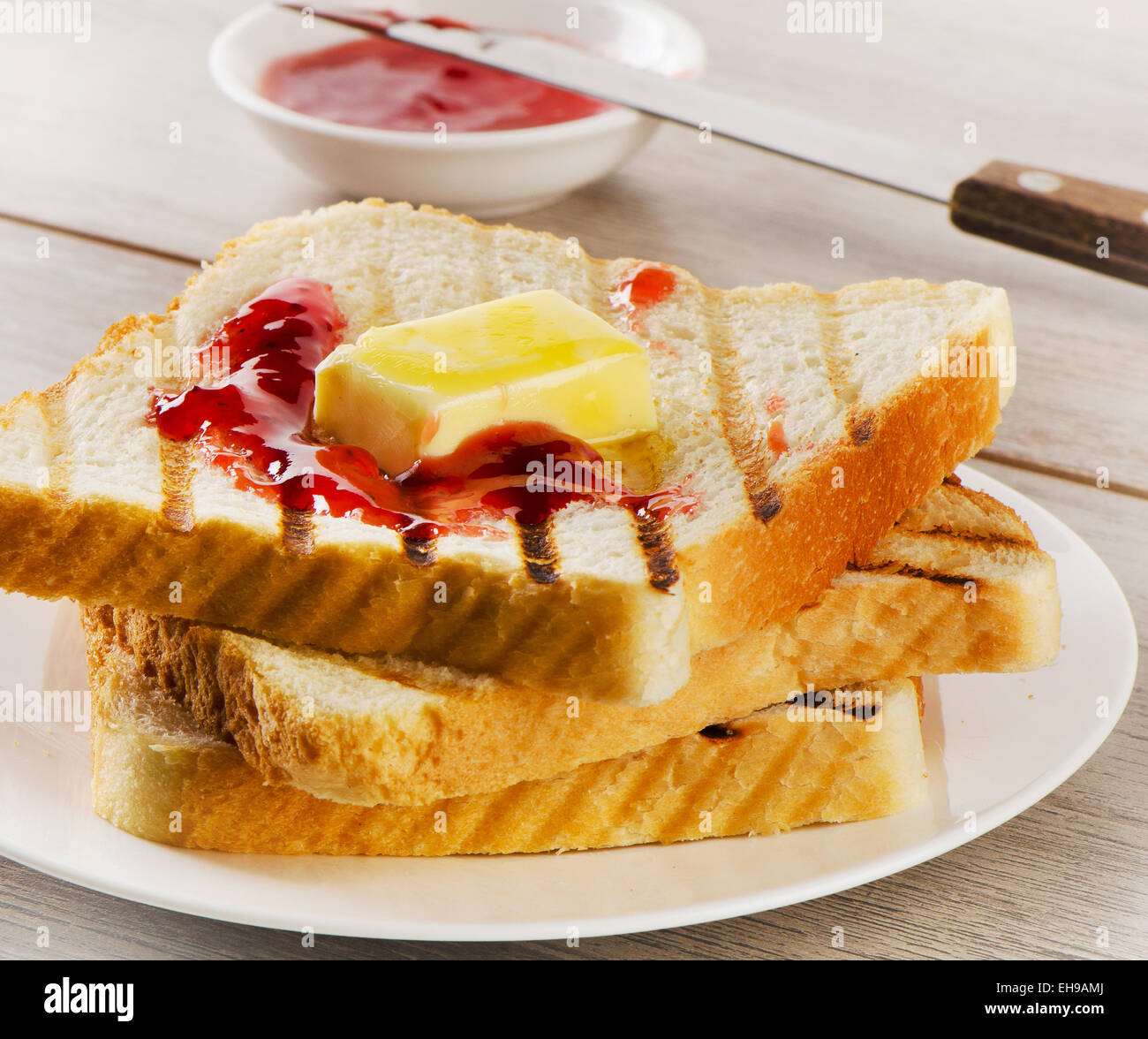 Slices Toast Bread Butter Jam High Resolution Stock Photography And Images Alamy Slices Toast Bread Butter Jam High Resolution Stock Photography And Images Alamy