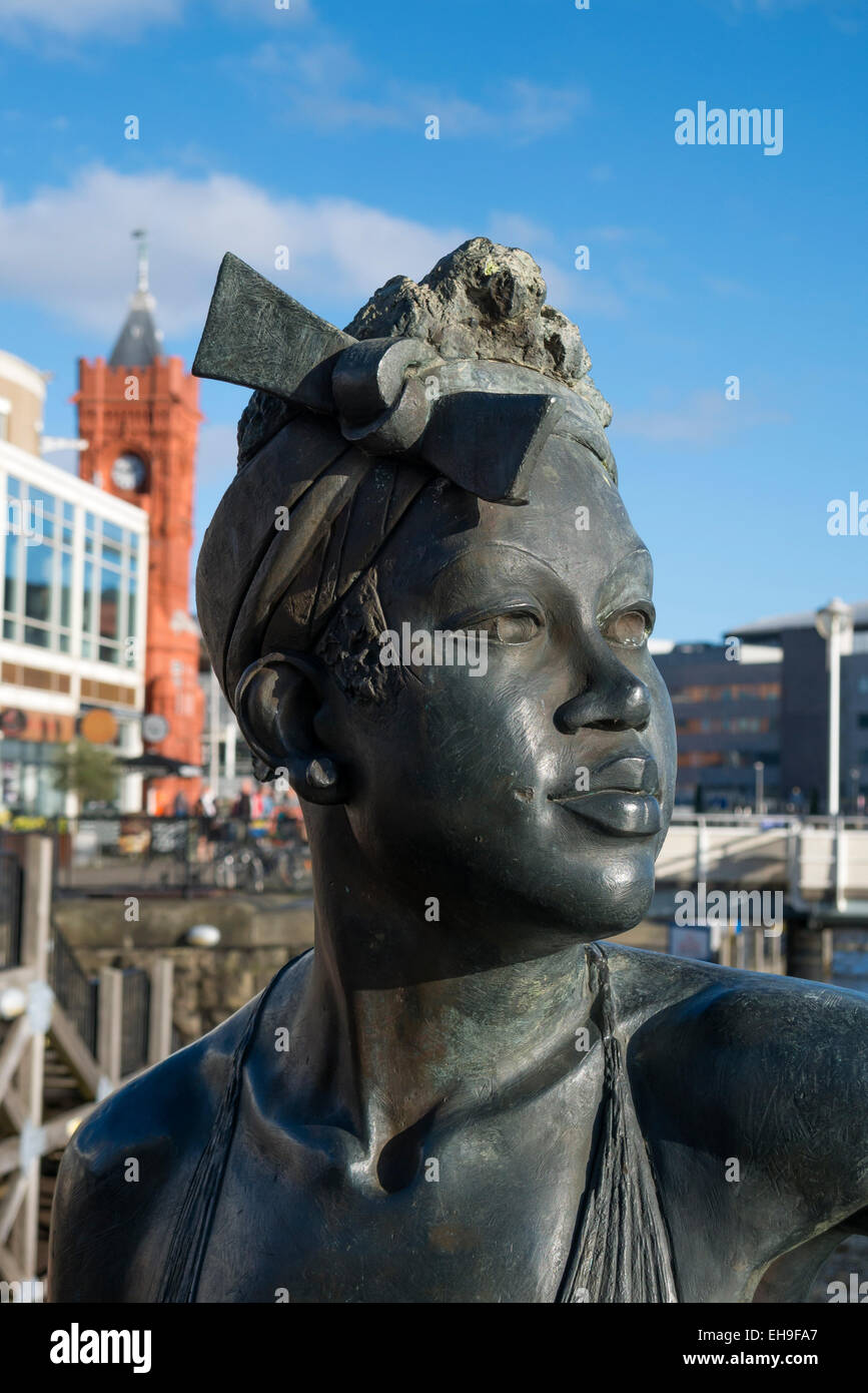 Bronze Statues Cardiff Bay Cardiff Wales Stock Photo Alamy