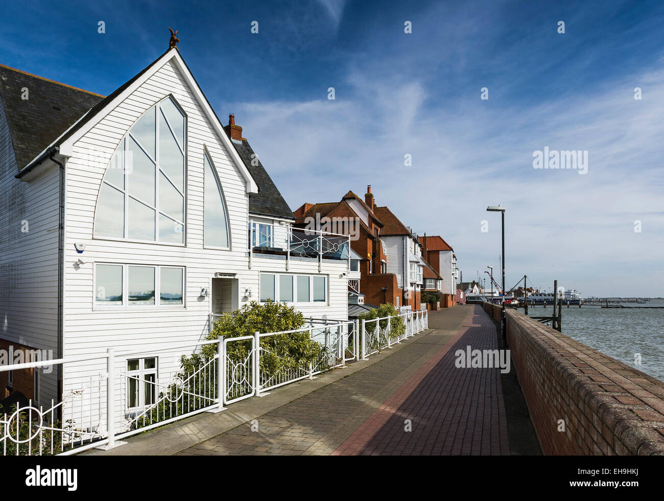 Riverside properties on the banks of the River Crouch at Burnham on Crouch in Essex. Stock Photo