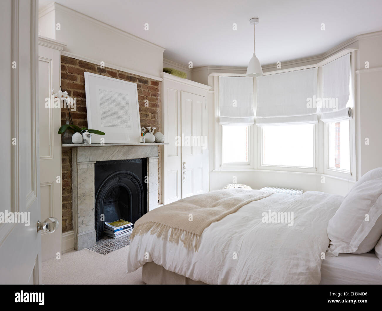 Double bay windows High Resolution Stock Photography and Images Alamy