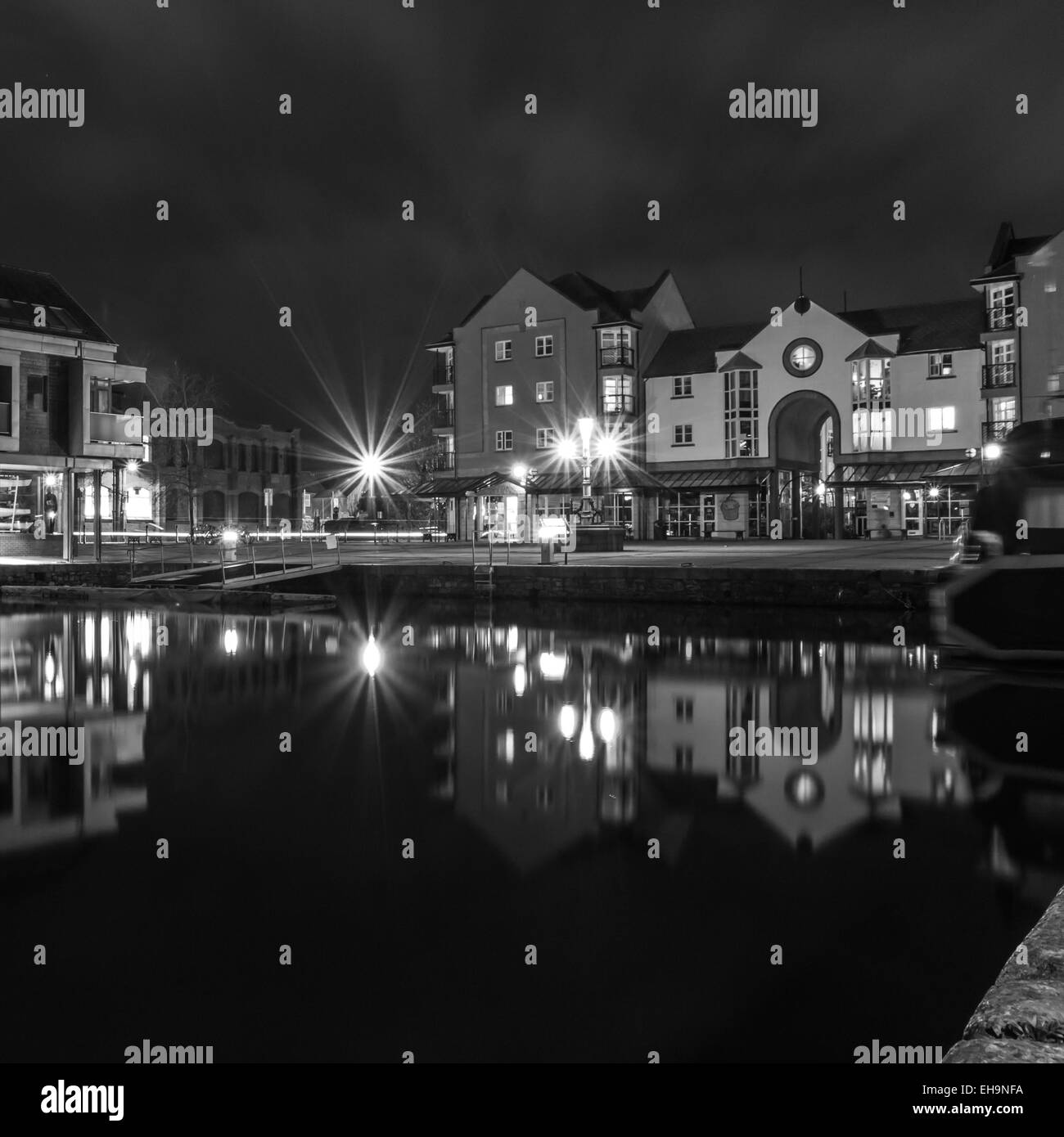 Bank basin Black and White Stock Photos & Images - Alamy