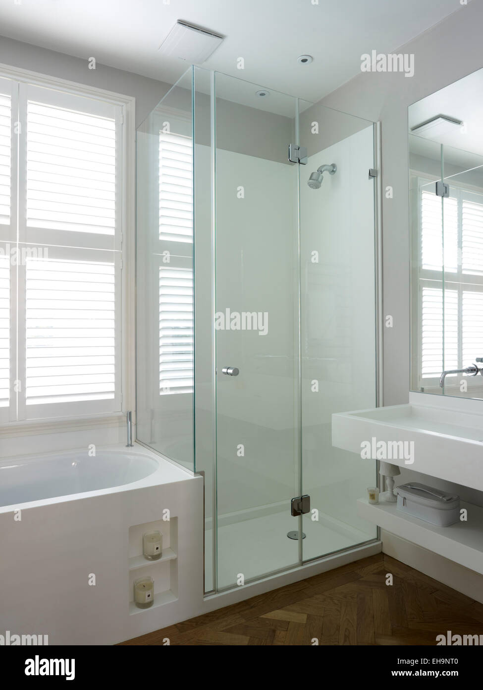 Inset basin hires stock photography and images Alamy