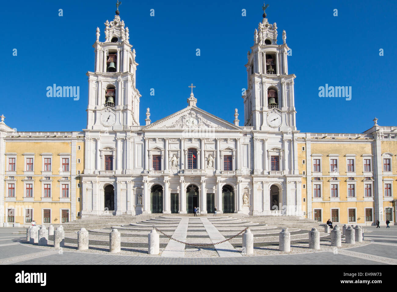 The Mafra National Palace is a monumental Baroque and Italianized Neoclassical palace-monastery located in Mafra, Stock Photo
