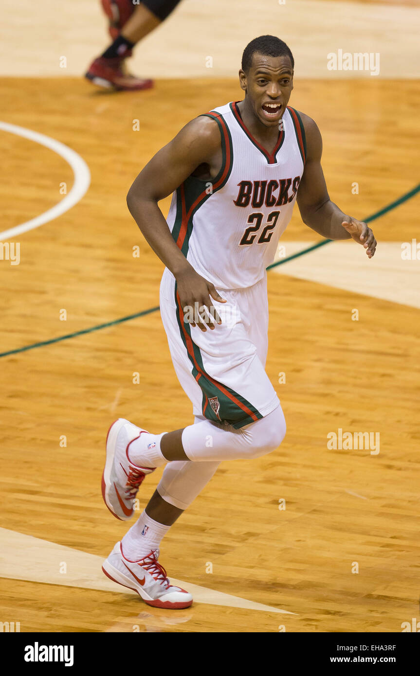 Milwaukee, WI, USA. 9th Mar, 2015. Milwaukee Bucks guard Khris Middleton #22 in action during the NBA game between the New Orleans Pelicans and the Milwaukee Bucks at the BMO Harris Bradley Center in Milwaukee, WI. Pelicans defeated the Bucks 114-103. John Fisher/CSM/Alamy Live News Stock Photo