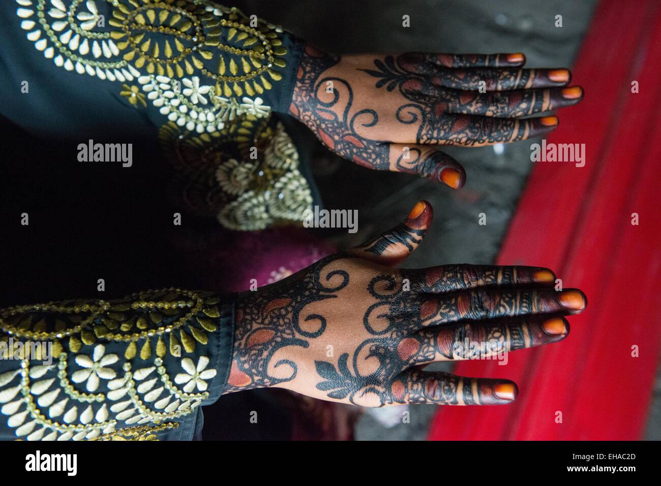 Zanzibar, Stone Town, Hands With Henna Stock Photo