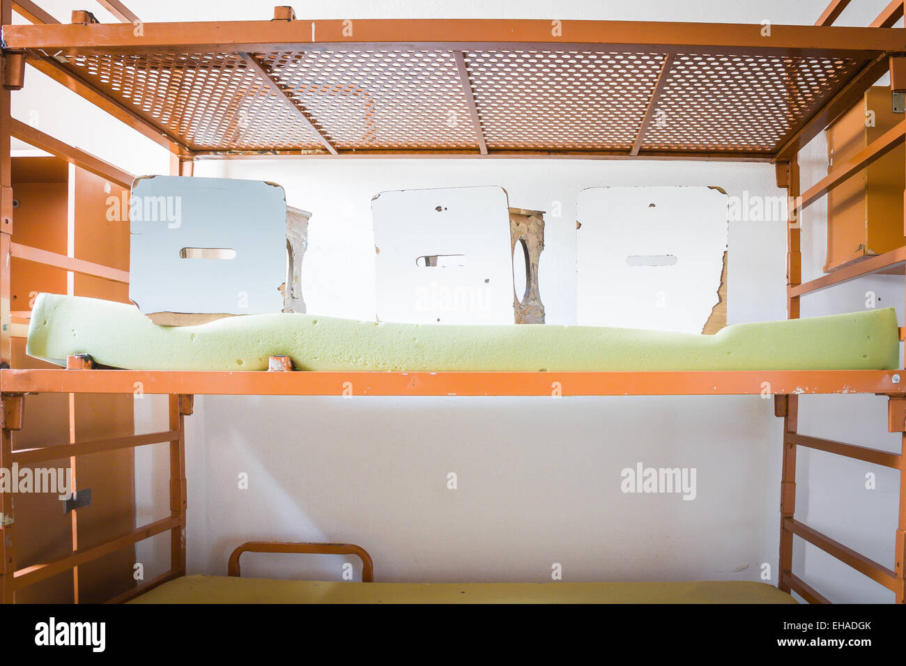 Prison bunk bed hires stock photography and images Alamy