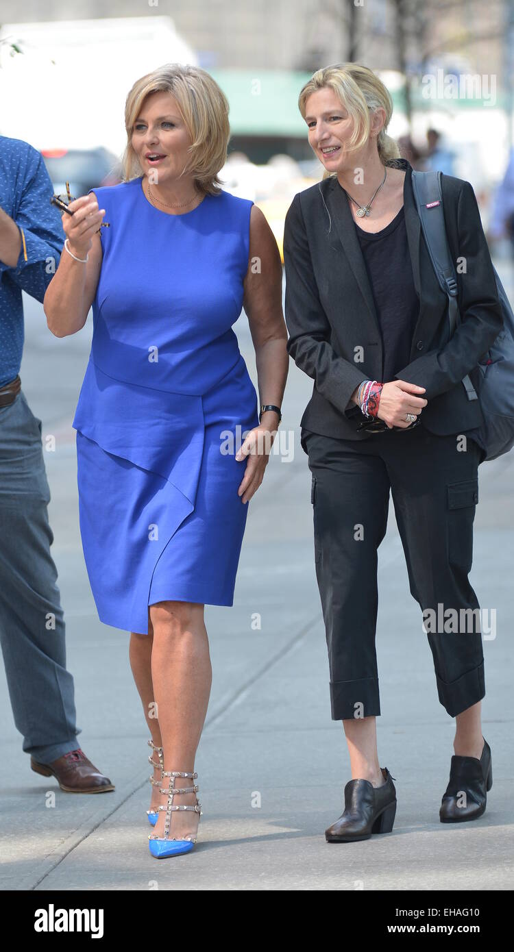 Diane Sawyer Conducts An Interview While Out Walking In New York City diane-sawyer-conducts-an-interview-while-out-walking-in-new-york-city