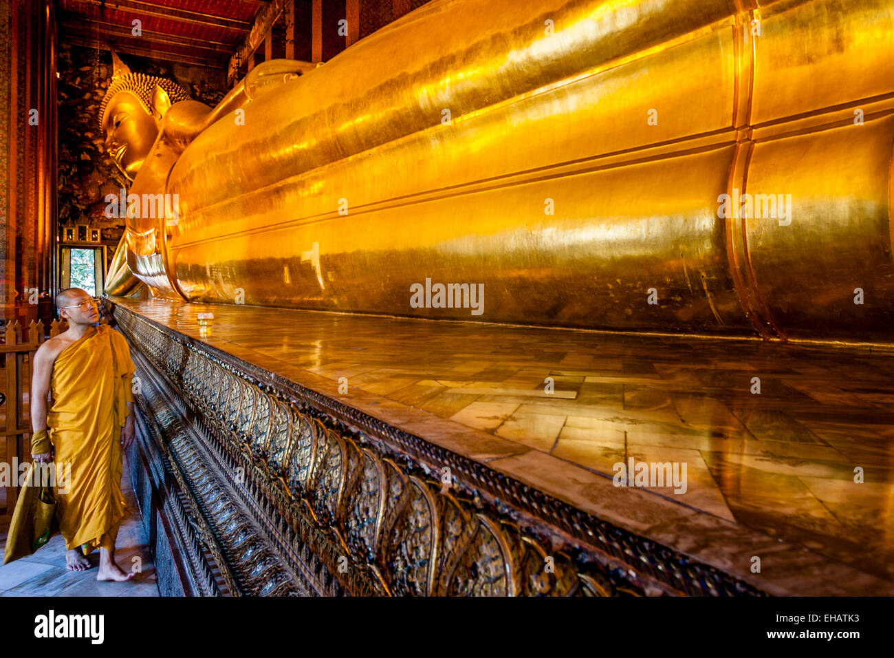 Wat Pho ( Temple of the Reclining Buddha ) Bangkok , Thailand Stock ...