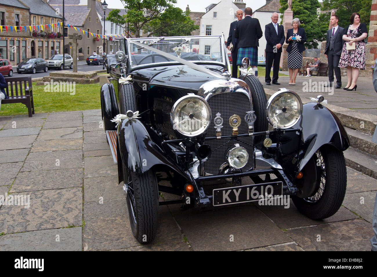2 litre Carlton bodied Lagonda Speed drophead coupé, 1932, in use as a wedding limousine, Kirkwall, Orkney Islands, Scotland Stock Photo