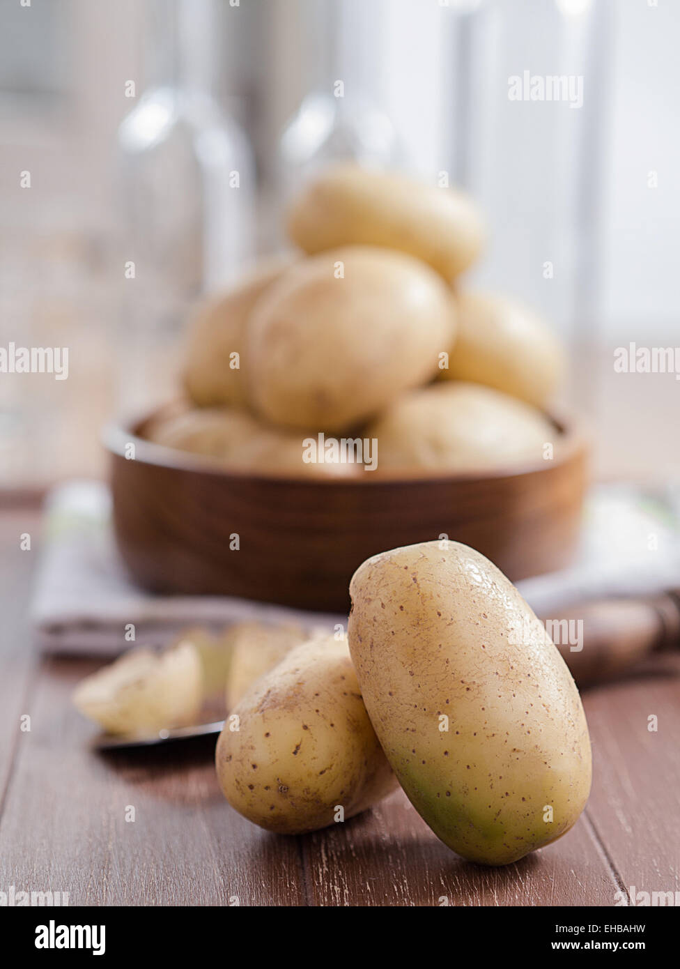 Kartoffeln schalen hi-res stock photography and images - Alamy