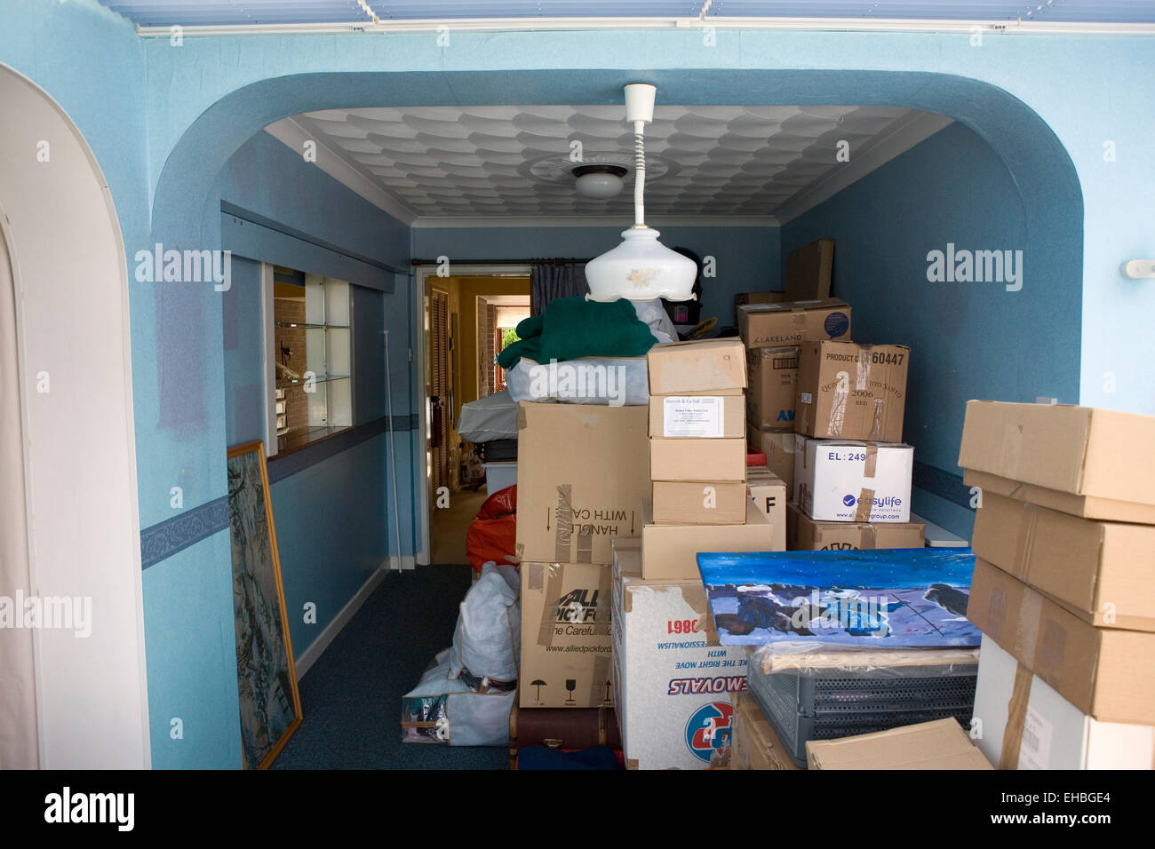 Room full of boxes hires stock photography and images Alamy
