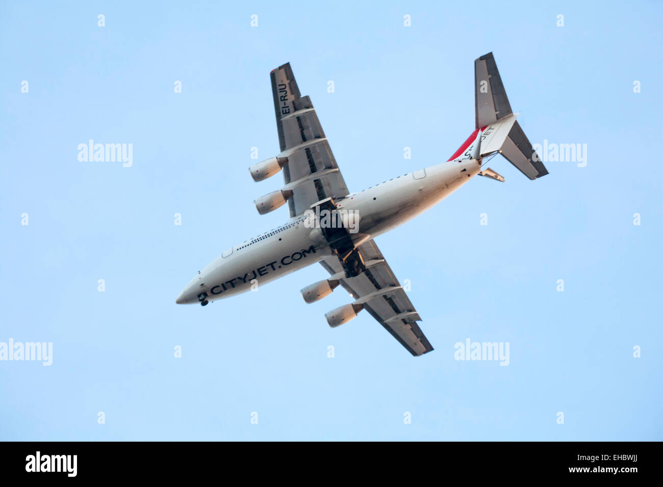 CityJet EI-RJU Cityjet British Aerospace Avro RJ85 plane flying ...