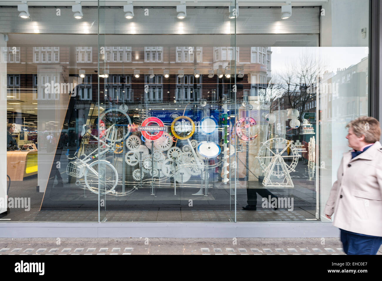 Pc world on tottenham court road hires stock photography and images