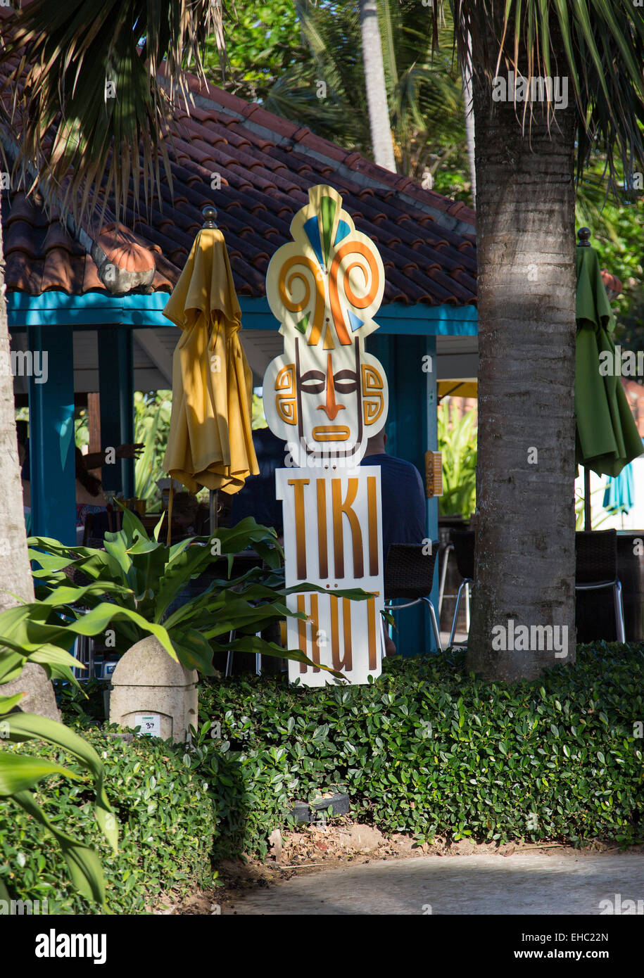 Tiki hut hires stock photography and images Alamy