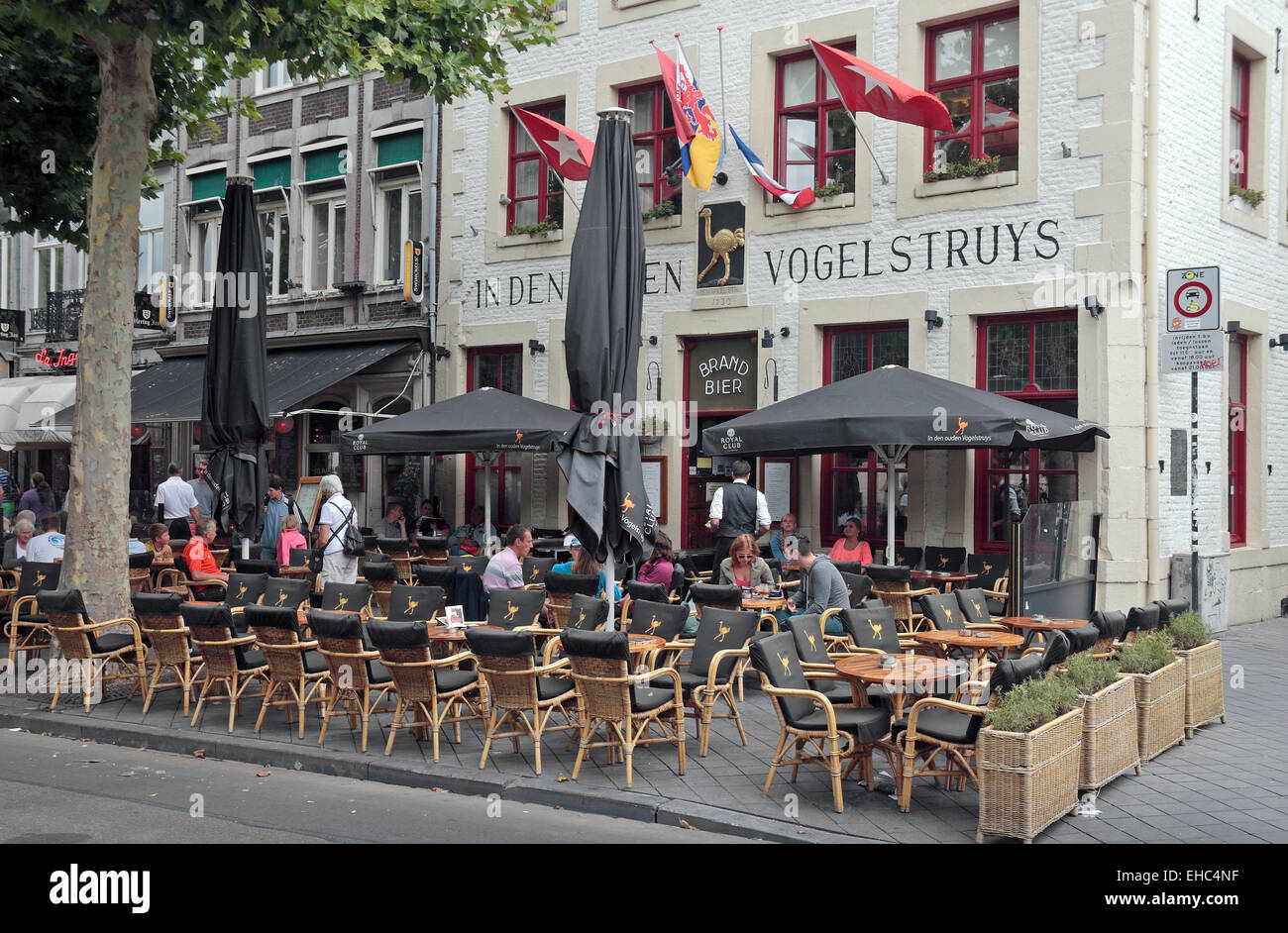 Cafe In Den Ouden Vogelstruys, Vrijthof Square, Maastricht, Limburg,  Netherlands Stock Photo - Alamy