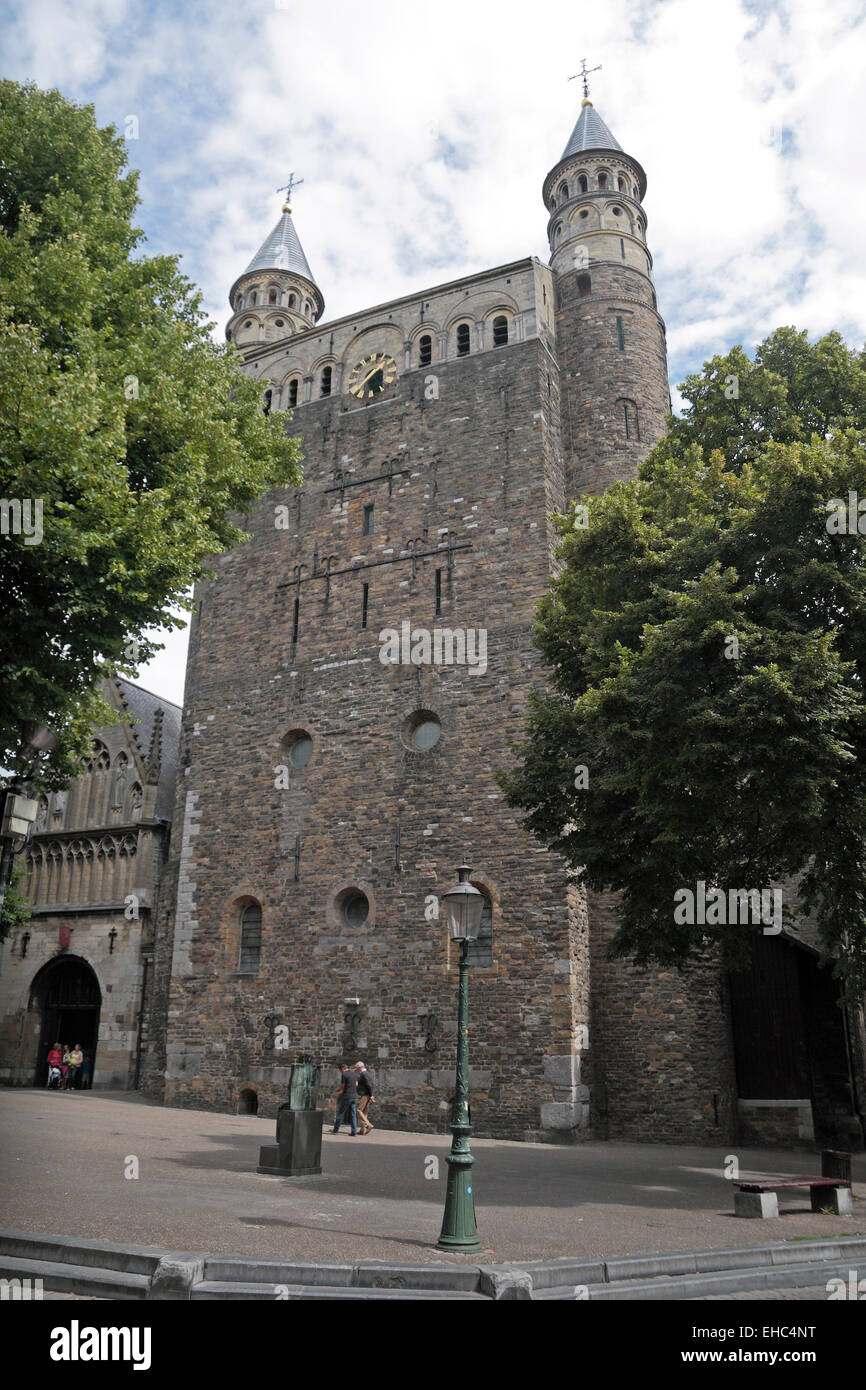 The Basiliek van Onze Lieve Vrouwe (Basilica of Our Lady), OnzeLieveVrouweplein, Maastricht