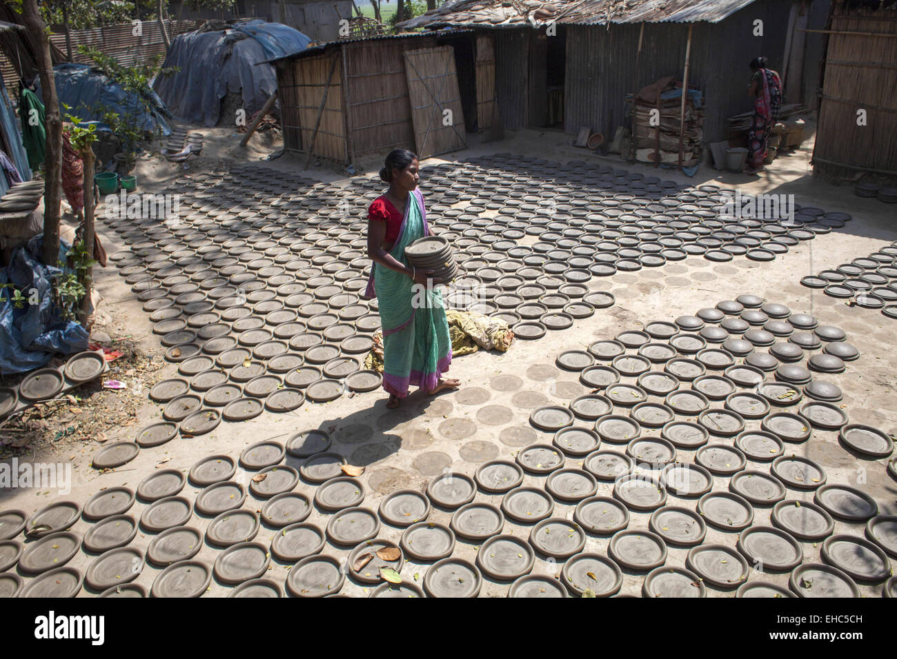 Mighty potter hires stock photography and images Alamy