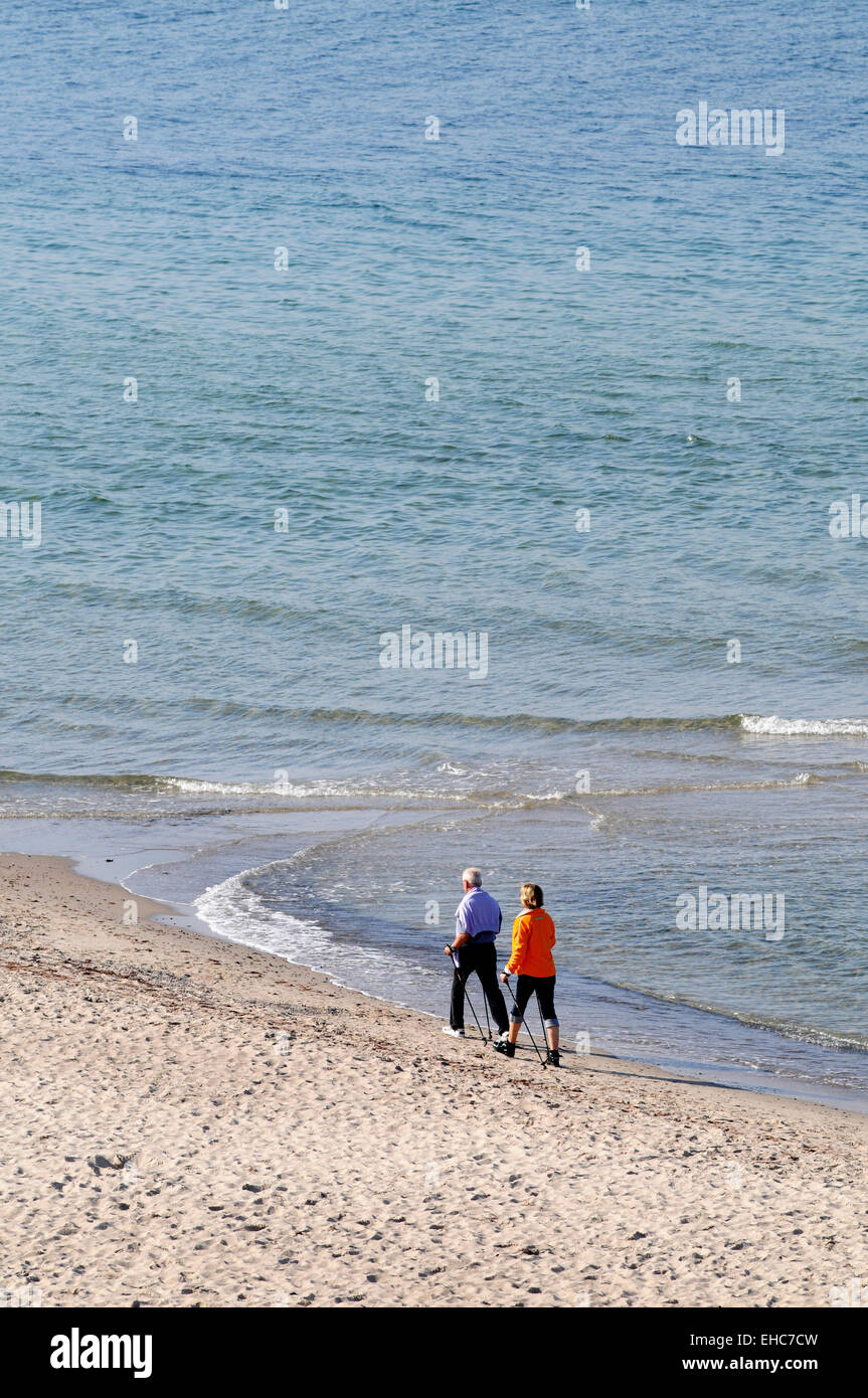 Man woman female couple walking hiking hi-res stock photography and ...