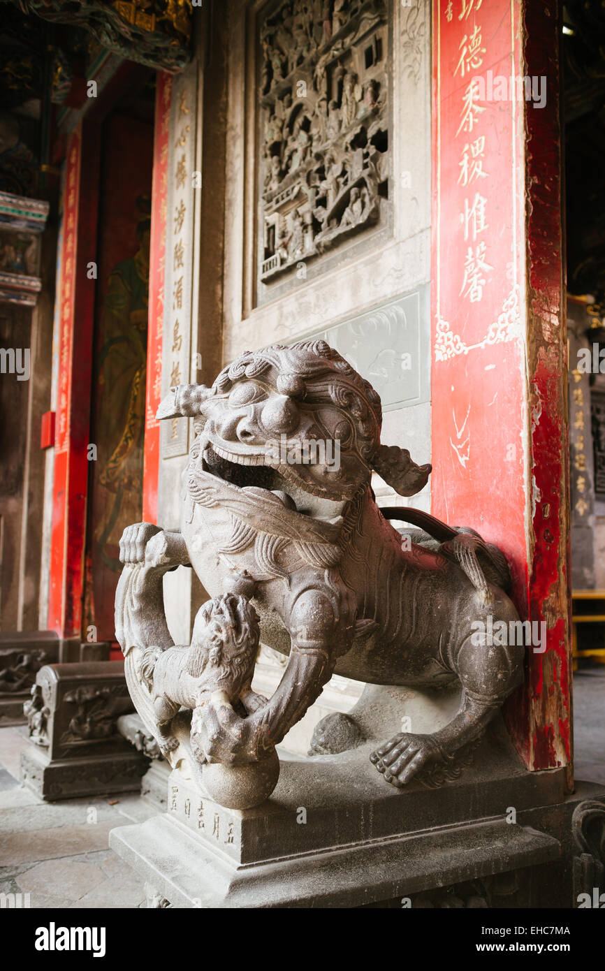 chinese lion statue Stock Photo