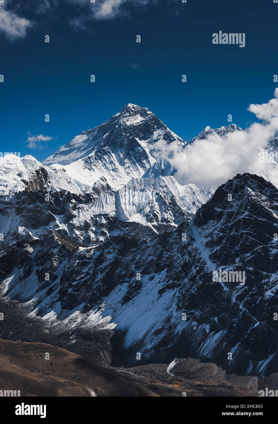 Everest Mountain Peak or Chomolungma: top of the world Stock Photo