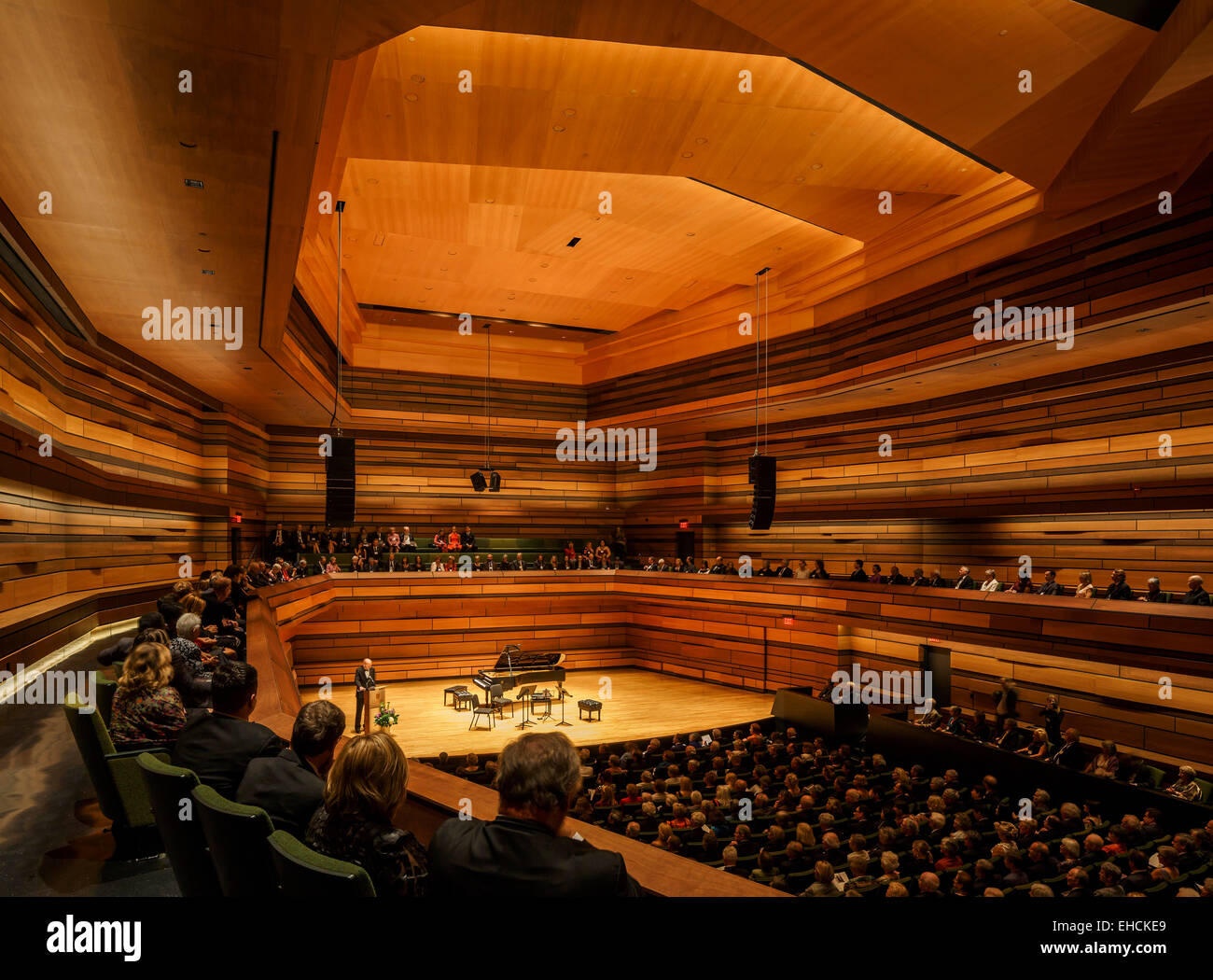 Isabel bader hi-res stock photography and images - Alamy