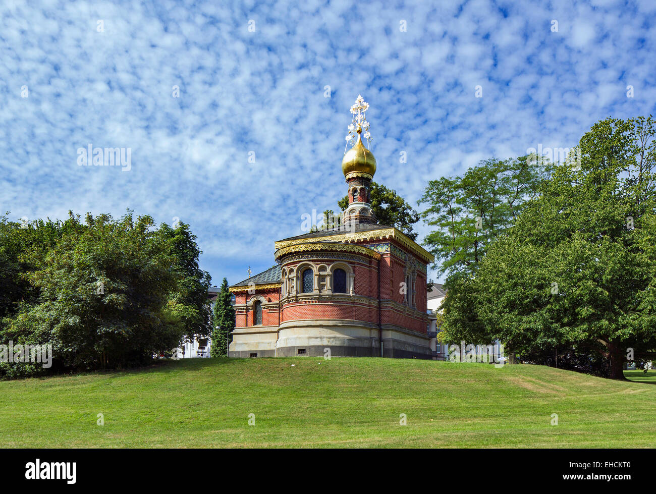 Russian Orthodox Church of All Saints, Russian chapel, spa gardens, Bad Homburg, Hesse, Germany Stock Photo