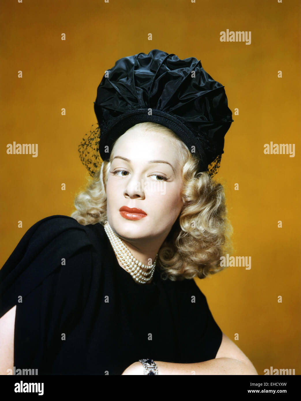 BETTY HUTTON  (1921-2007) US film actress about 1944 Stock Photo